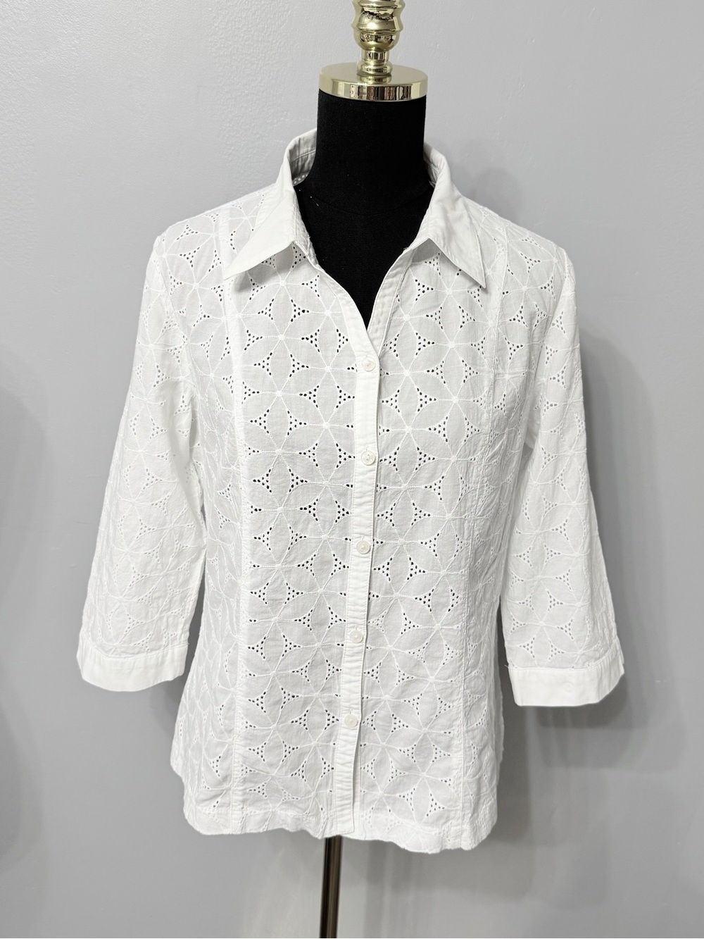 #8)  JM Collection 100% Cotton White Eyelet Button-Front Shirt - Picture 2 of 7